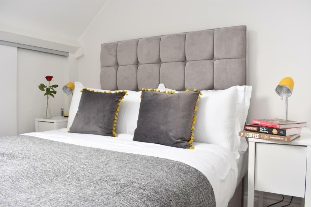 Apt 3, Opera House Ensuite 4Th Floor By Indigo Flats London Exterior photo